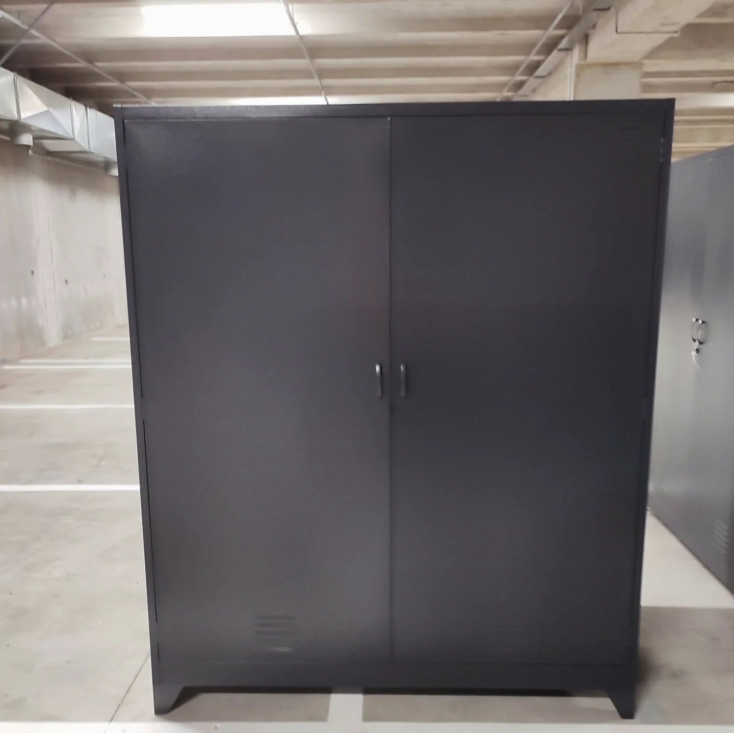 XXL 2 Door Cupboard