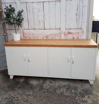 White Versatile Locker Rimu top