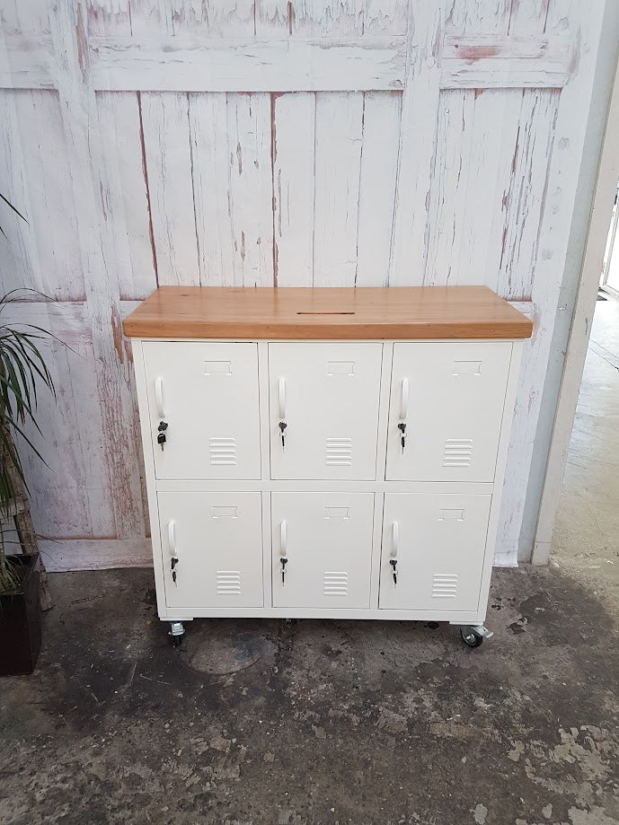 White 6 Door Locker Rimu top