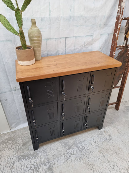 Black 9 Door Locker with Rimu top