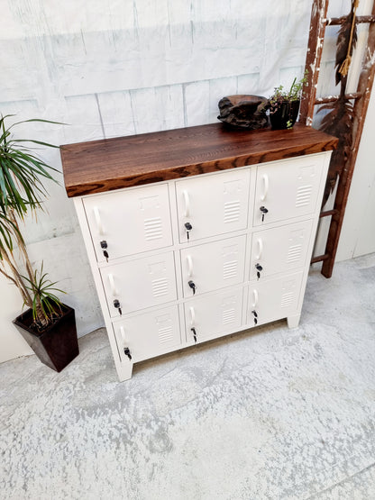 White 9 Door Locker Dark Oak top