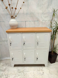 White 6 Door Locker Rimu top