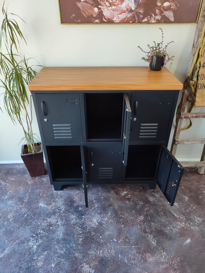 Black 6 Door Locker Rimu top