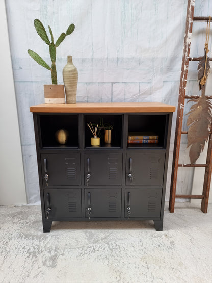 Black 9 Door Locker with Rimu top