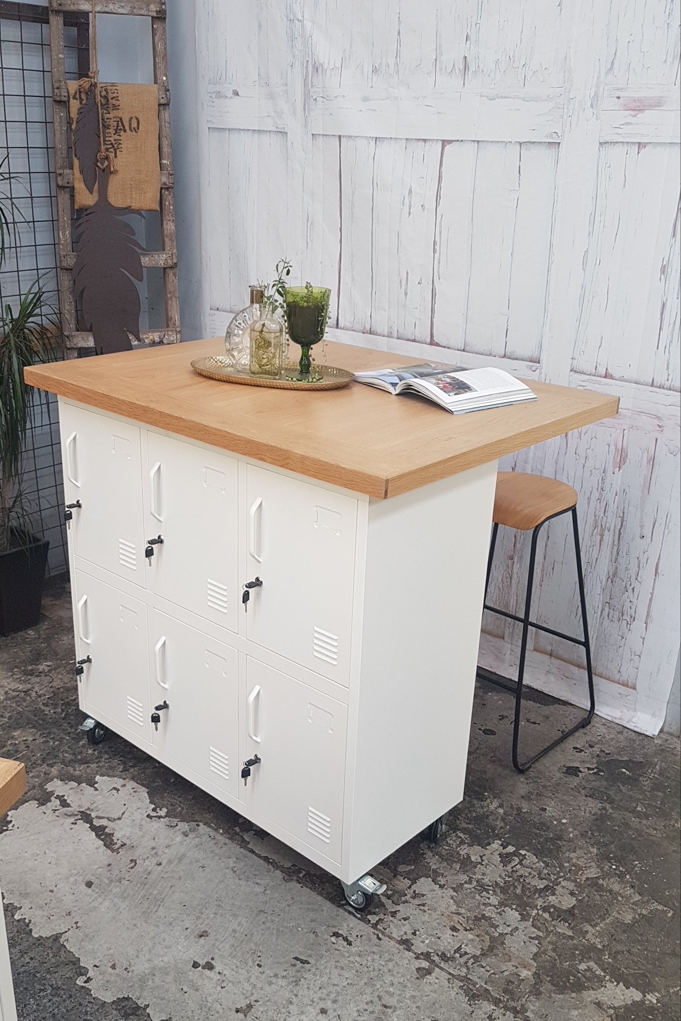 White 6 Door with Island top