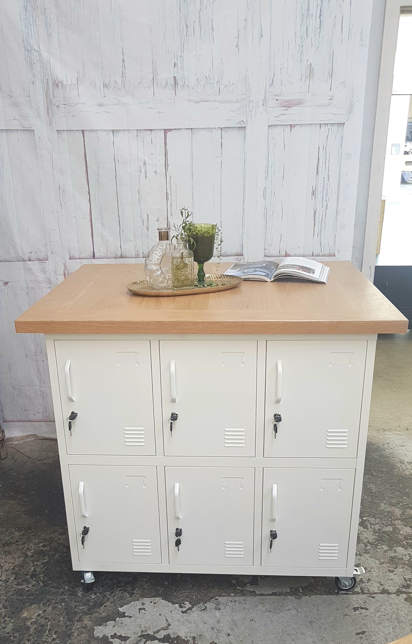 White 6 Door with Island top