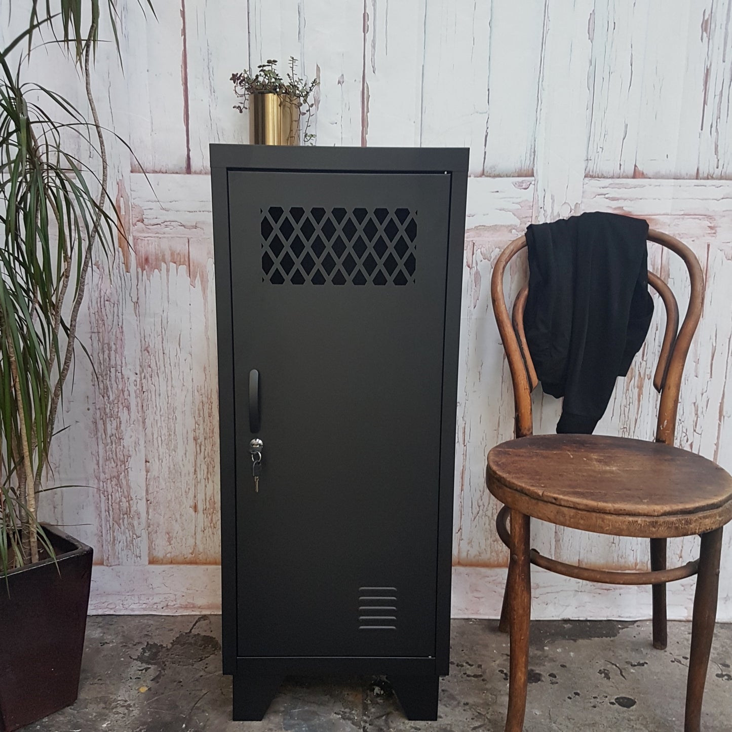 Black Side Cabinet-Right opening(Lattice)