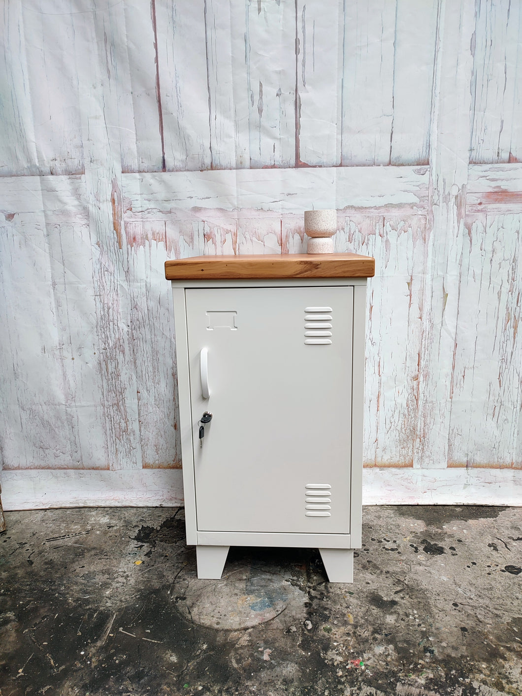 Right opening White Mini Locker-Rimu top